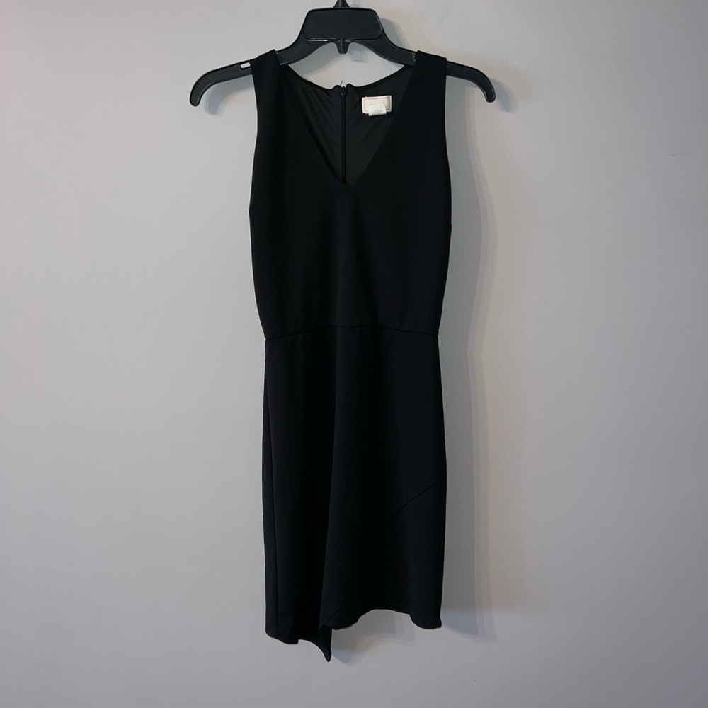 NWOT Love...Ady Deep V Asymmetrical Tank Dress M - Picture 3 of 8